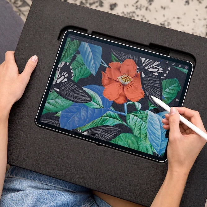 Load image into Gallery viewer, Darkboard iPad Drawing Stand by Astropad
